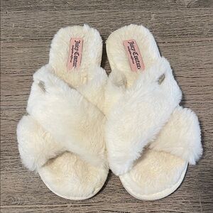 Juicy Couture Cream Faux Fur Cross-Band Slide Slippers